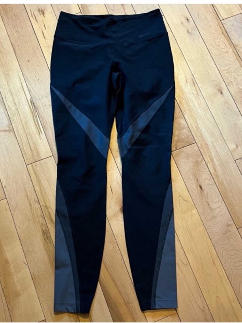 Nike Dri Fit Legend Black Gray Leggings size small